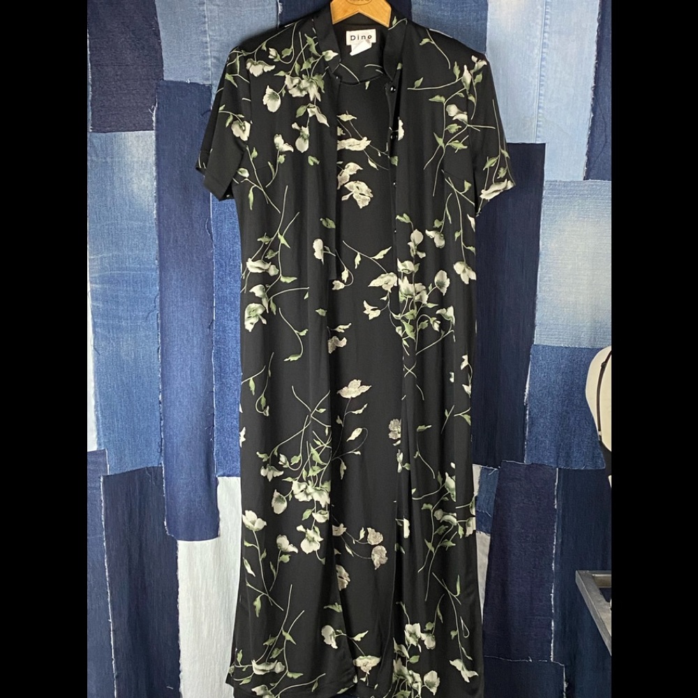 Dino Floral Print Tunic Half Button Up